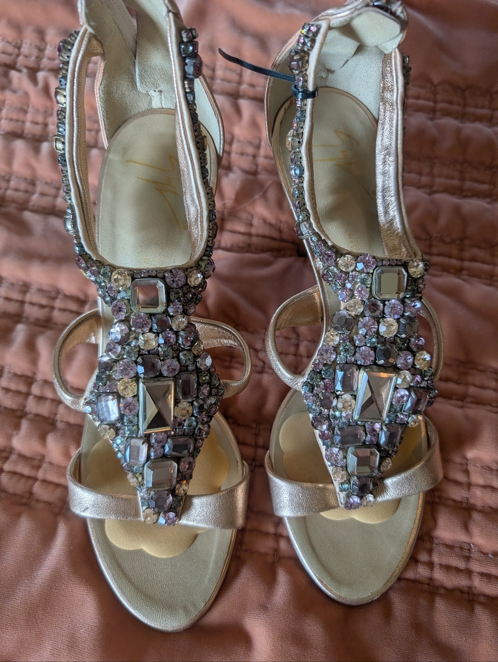 Vero Cuoio Rhinestone Embellished Heels